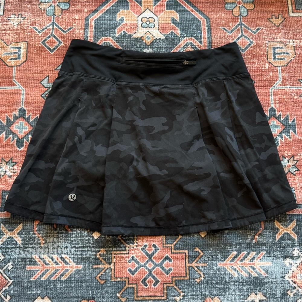 Lululemon Pace Rival Mid-Rise Skirt Camo sz 4